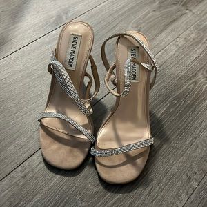 Steve Madden Snappy Hells size 6